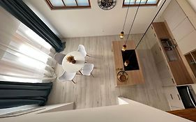 Honka'S Retreat - Wooden Beauty